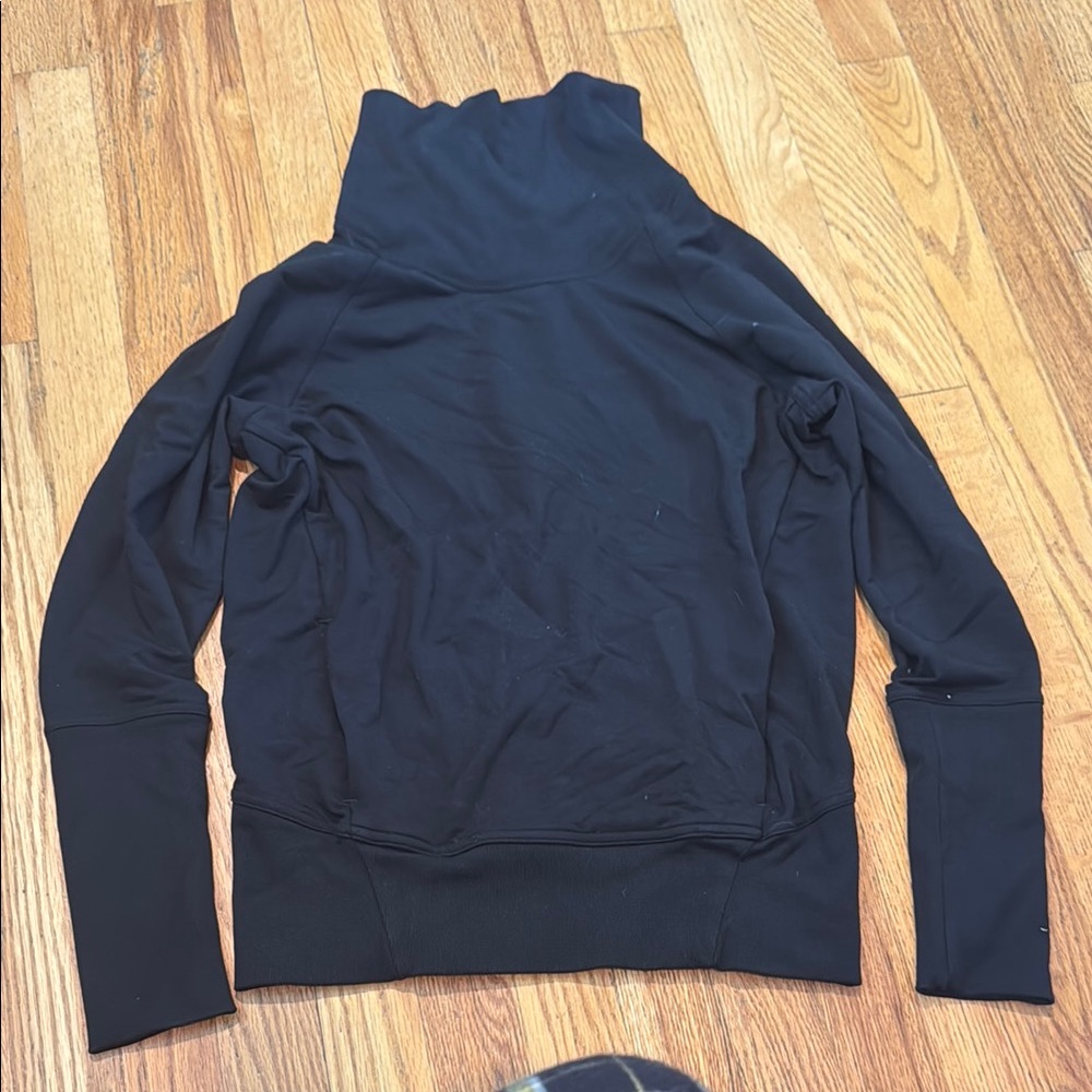 Lululemon Black Turtleneck Sweater Women’s Size 4